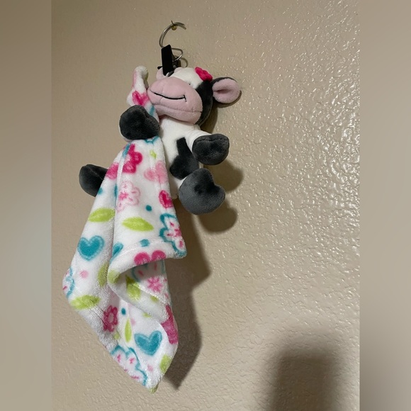 Little Miracles Cow Plush Snuggles Lovey Plush Security Blanket - Picture 10 of 13